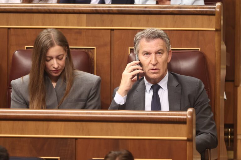 El PP se suma a la izquierda y no apoya la propuesta de VOX para que el voto por correo se cuente por separado y evitar así el «fraude electoral»