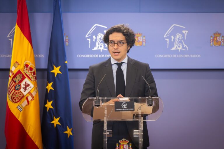 VOX reitera que la ley de nietos es un «golpe de Estado a cámara lenta»: «El PSOE puede garantizarse 10 o 15 escaños»