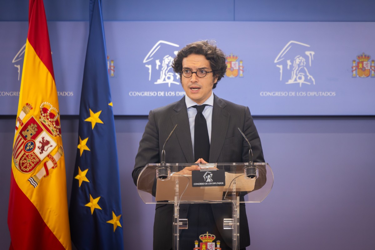 VOX reitera que las nacionalizaciones a través de la Ley de Nietos son un «golpe de Estado a cámara lenta». «El PSOE puede asegurarse 10 o 15 escaños»
