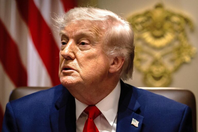 Trump anuncia el cese de la ofensiva israelí en Líbano luego de establecer negociaciones con Hezbolá