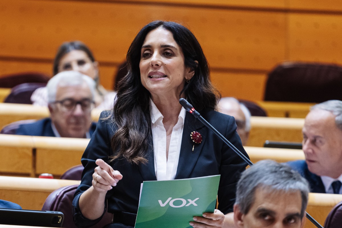 VOX retrata en el Senado a la directora de la Guardia Civil y denuncia su sumisión ante la «trama criminal» socialista