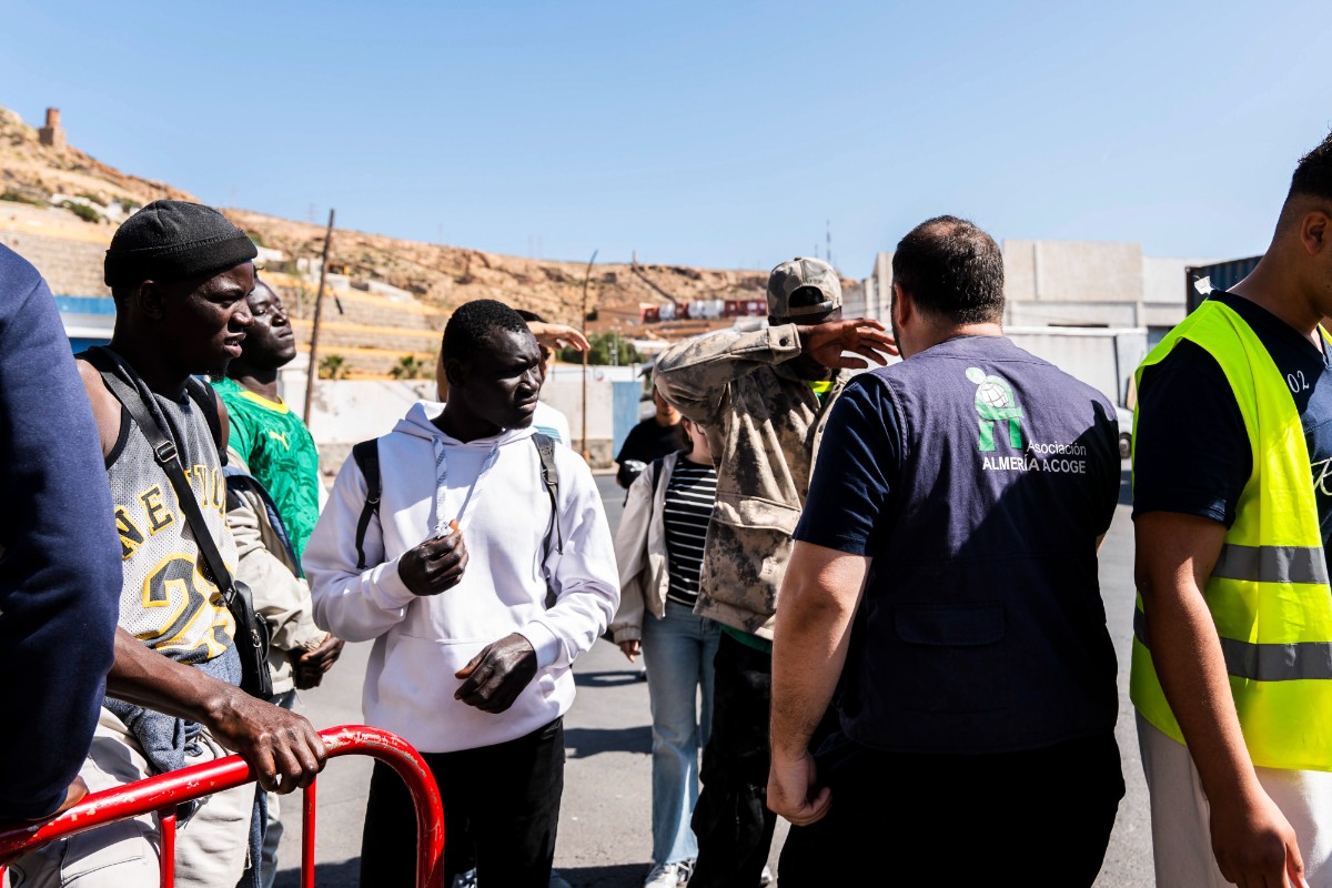 La regularización de inmigrantes ilegales recibe 900.000 solicitudes a dos semanas del cierre del plazo