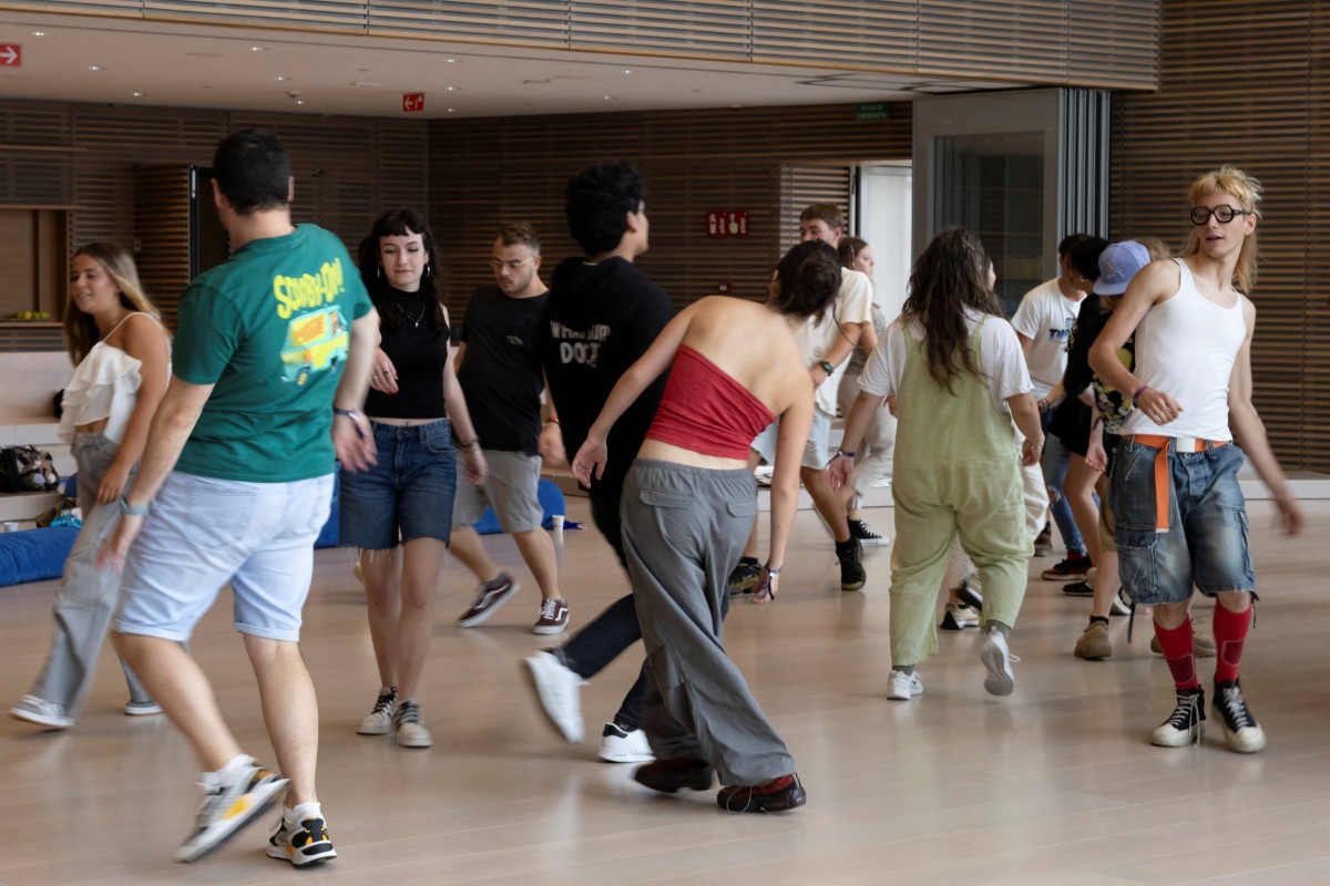 Los jóvenes españoles tienen una situación social y económica peor que hace 30 años, según un informe