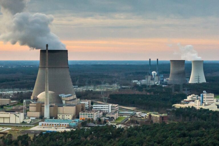 Un estudio señala que las centrales nucleares desmanteladas en Alemania podrían volver a generar energía eléctrica en 2031: «Falta voluntad política»