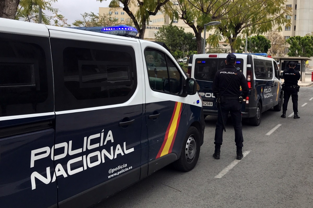Detenido en Alicante un magrebí que lideraba una red criminal que cobraba hasta 6.000 euros por falsificar documentos para la «reagrupación familiar»