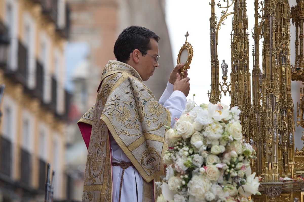 Corpus Christi: uno de los tres jueves del año «que relucen más que el sol»