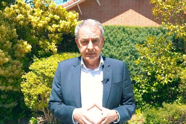 Denuncian a Zapatero ante la Agencia Tributaria por las joyas intervenidas por la UDEF: «Hacienda somos todos»