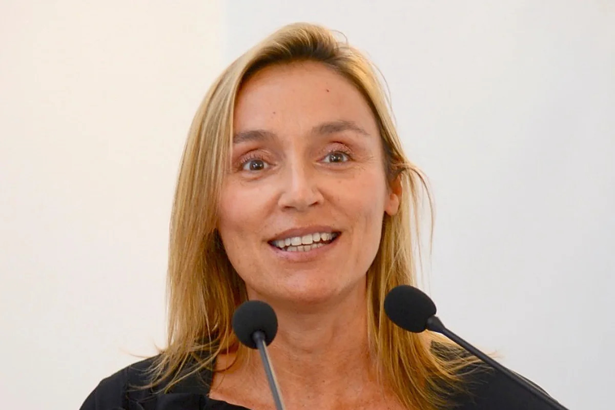La hermana de Óscar Puente retocó a escondidas la ley de nietos para incluir bisnietos y tataranietos de exiliados