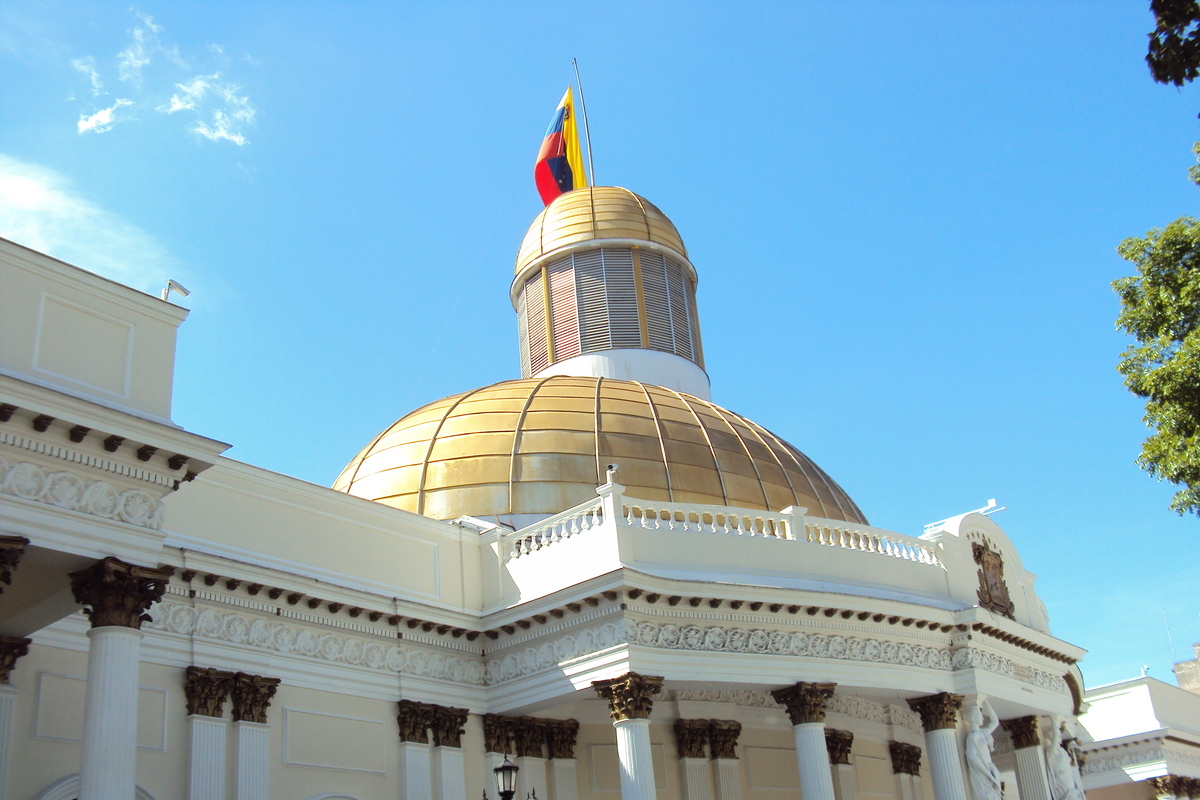 La Asamblea Nacional legítima de Venezuela anuncia el impulso de una hoja de ruta para recuperar la democracia con apoyo de EEUU