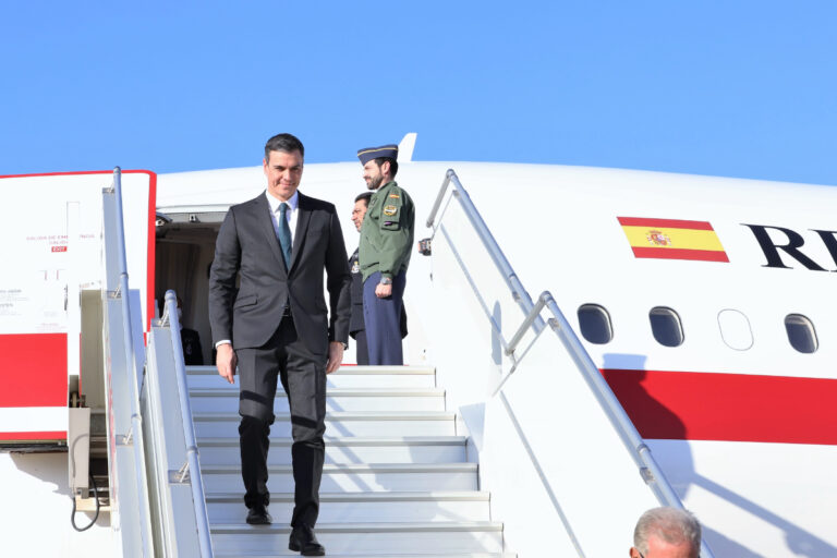 Golpe de la OCDE a Sánchez: los españoles siguen siendo más pobres que en 2021
