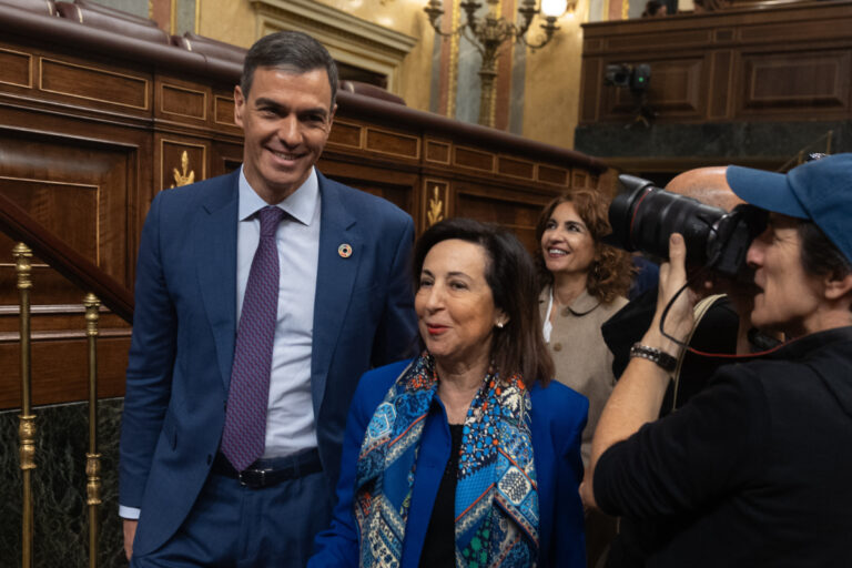 El PSOE usa una empresa pública de Defensa como agencia de colocación para perfiles afines a Ferraz y Moncloa