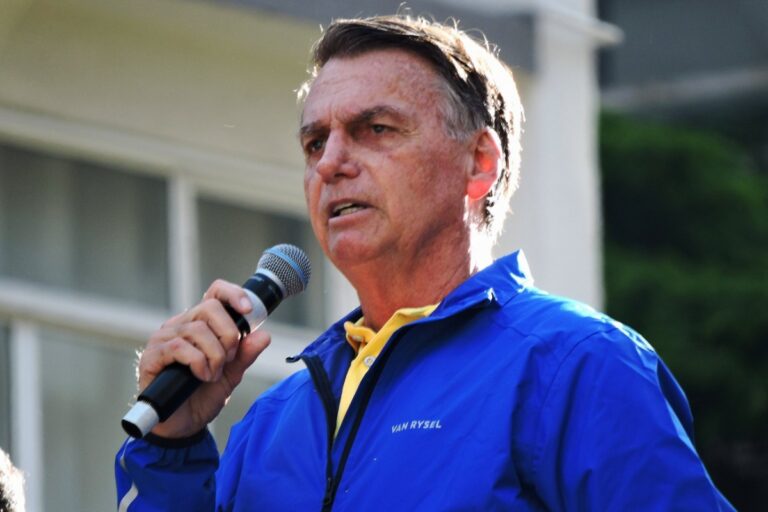El Supremo de Brasil opta por extender el arresto domiciliario del expresidente Jair Bolsonaro