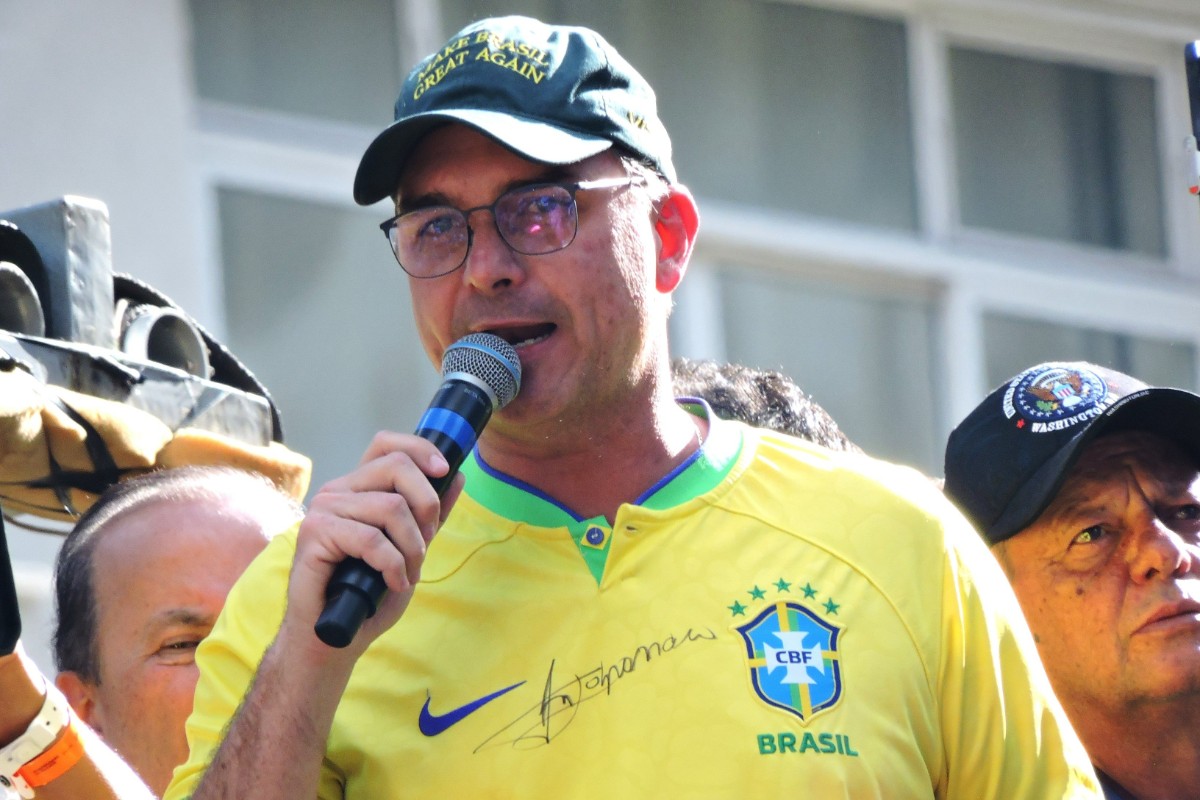 El partido de Lula da Silva impulsa sanciones contra el patriota Flávio Bolsonaro por denunciar irregularidades del sistema electoral brasileño