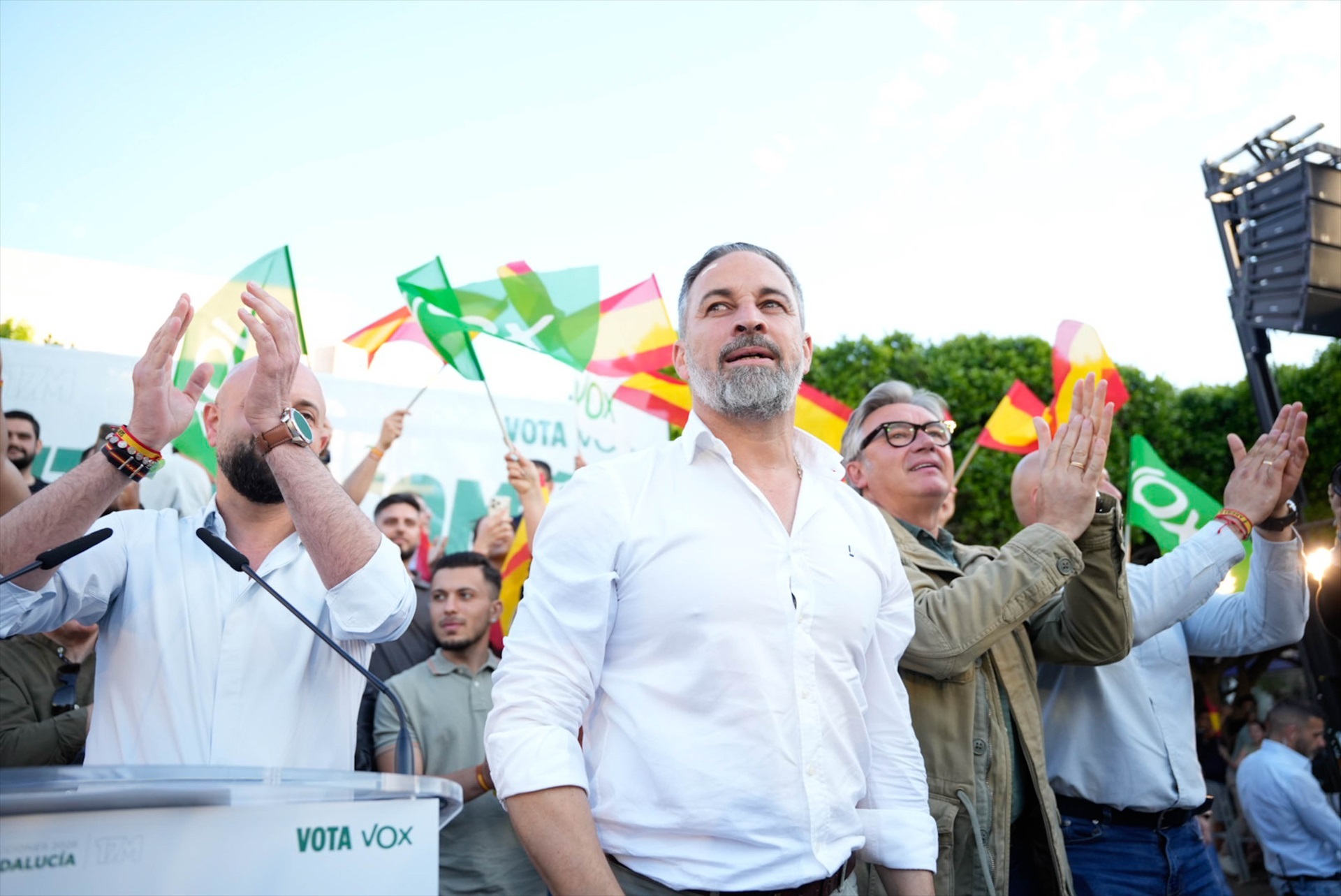 La Junta eliminará las clases de lengua árabe y cultura marroquí en casi 100 colegios e institutos de Andalucía gracias a VOX