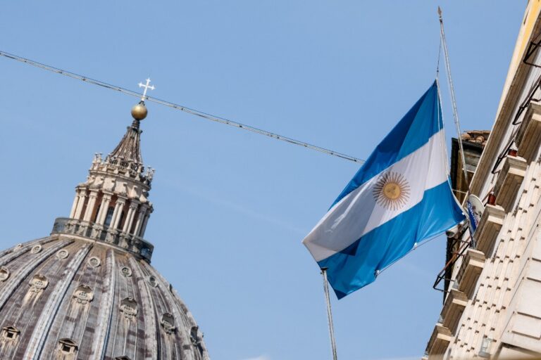 El Gobierno de Argentina protesta la presencia de un patrullero británico en sus aguas territoriales: «Son movimientos inconsultos e ilegales»