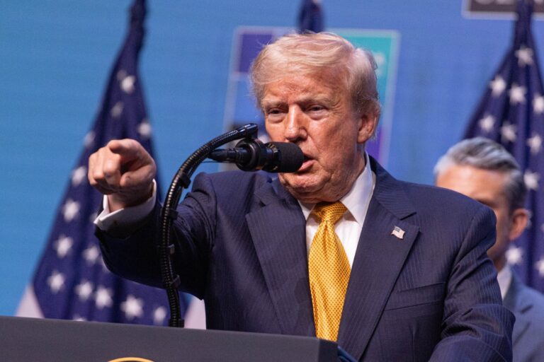 Trump celebra la victoria histórica de los soberanistas de AfD en Sajonia-Anhalt: «Harán a Alemania grande otra vez»