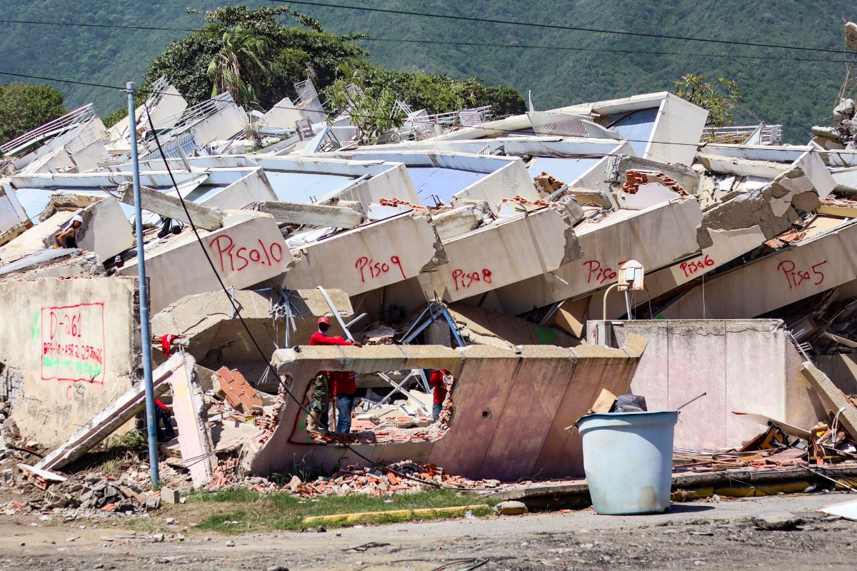 Aumenta a más de 5.000 el número de fallecidos tras el doble terremoto en Venezuela