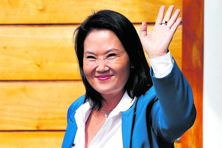 Fujimori anuncia el despliegue de militares en las calles de Perú para reforzar la seguridad y la lucha contra el crimen