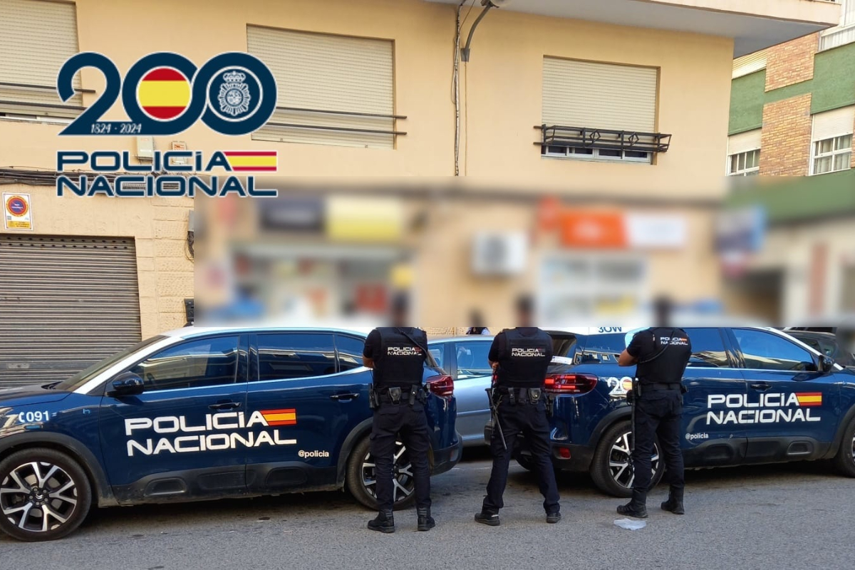 Detenidos 60 extranjeros por falsificar documentos de asilo para trabajar en empresas de Alicante y Murcia