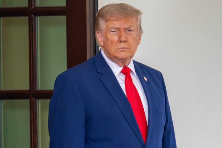 Trump reitera tras su reunión con Zelenski que quiere el fin de la guerra en Ucrania: «25.000 personas murieron el mes pasado. No es aceptable»