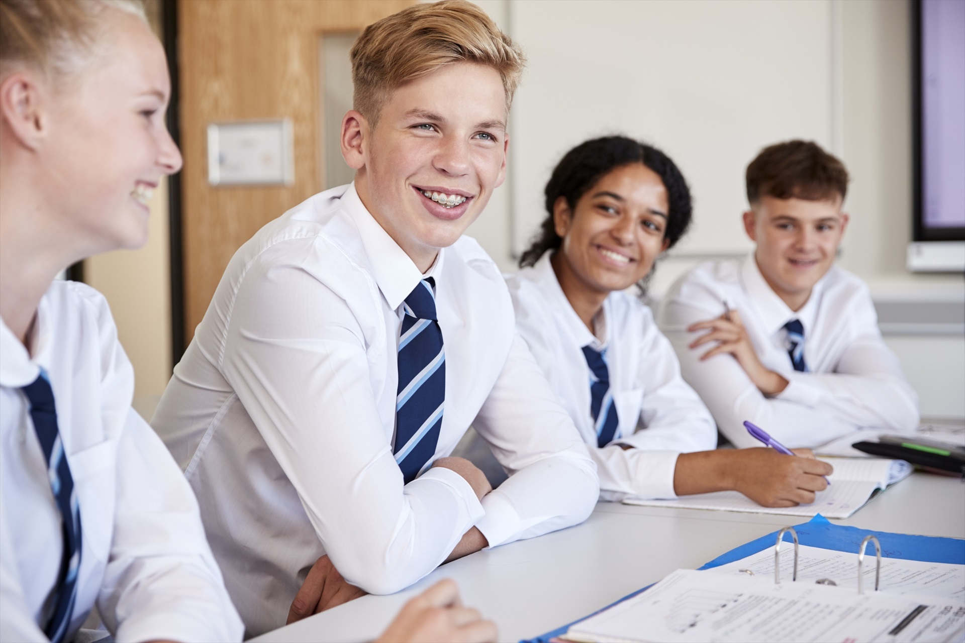 El español supera al francés y se convierte por primera vez en la lengua extranjera más elegida en los exámenes ingleses de Secundaria
