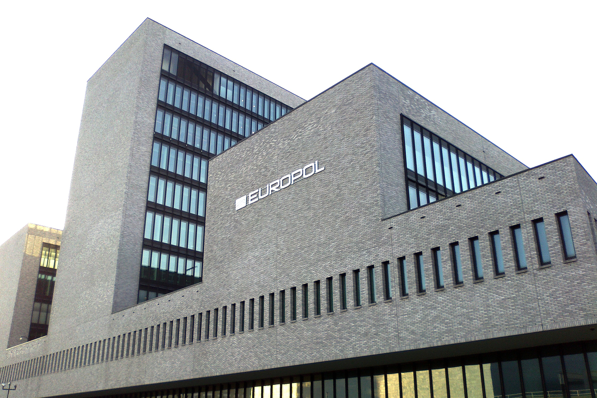 El paraíso multicultural de Europa: Europol revela una red de crimen organizado de 400.000 miembros que abarca 118 nacionalidades