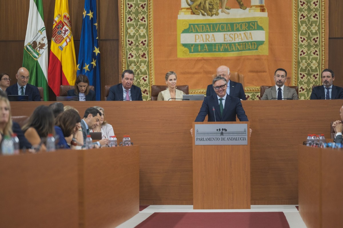 Prioridad nacional, retorno de los menas a sus países, protección del suelo agrícola frente a las megaplantas solares… los logros de VOX en el acuerdo en Andalucía
