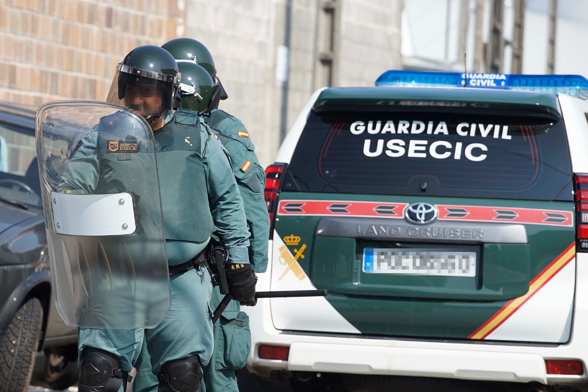 Asociaciones de la Guardia Civil denuncian la retirada de chalecos antibalas de unas unidades para destinarlas a otras en vez de adquirir nuevos equipos