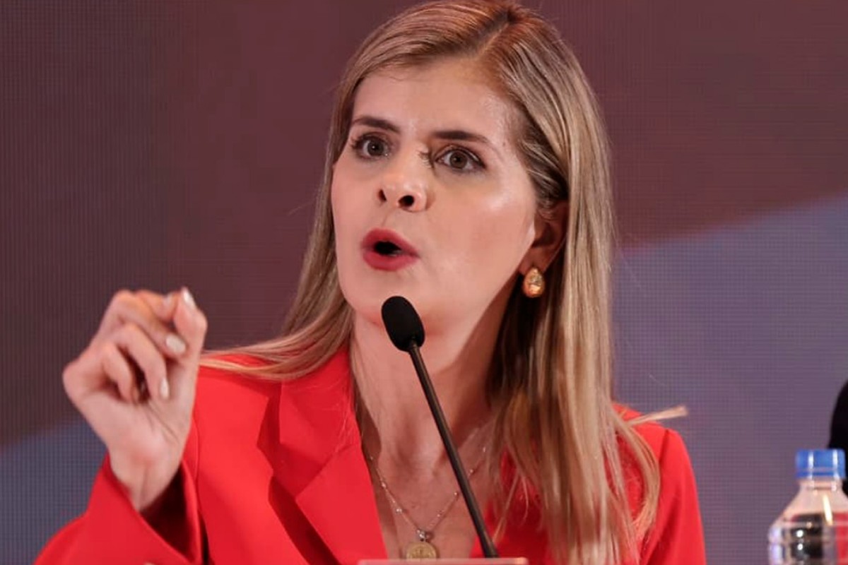 La presidente de Costa Rica, Laura Fernández, denuncia la existencia de al menos nueve planes para atentar en su contra