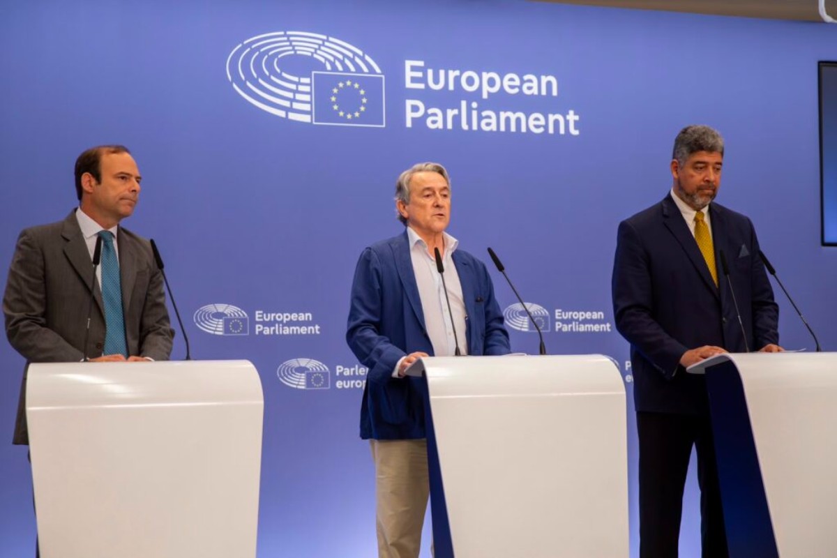 VOX exige desde Bruselas que la Comisión Europea ponga fin al «acuerdo de cooperación» con Cuba: «Sólo ha servido para financiar la represión»