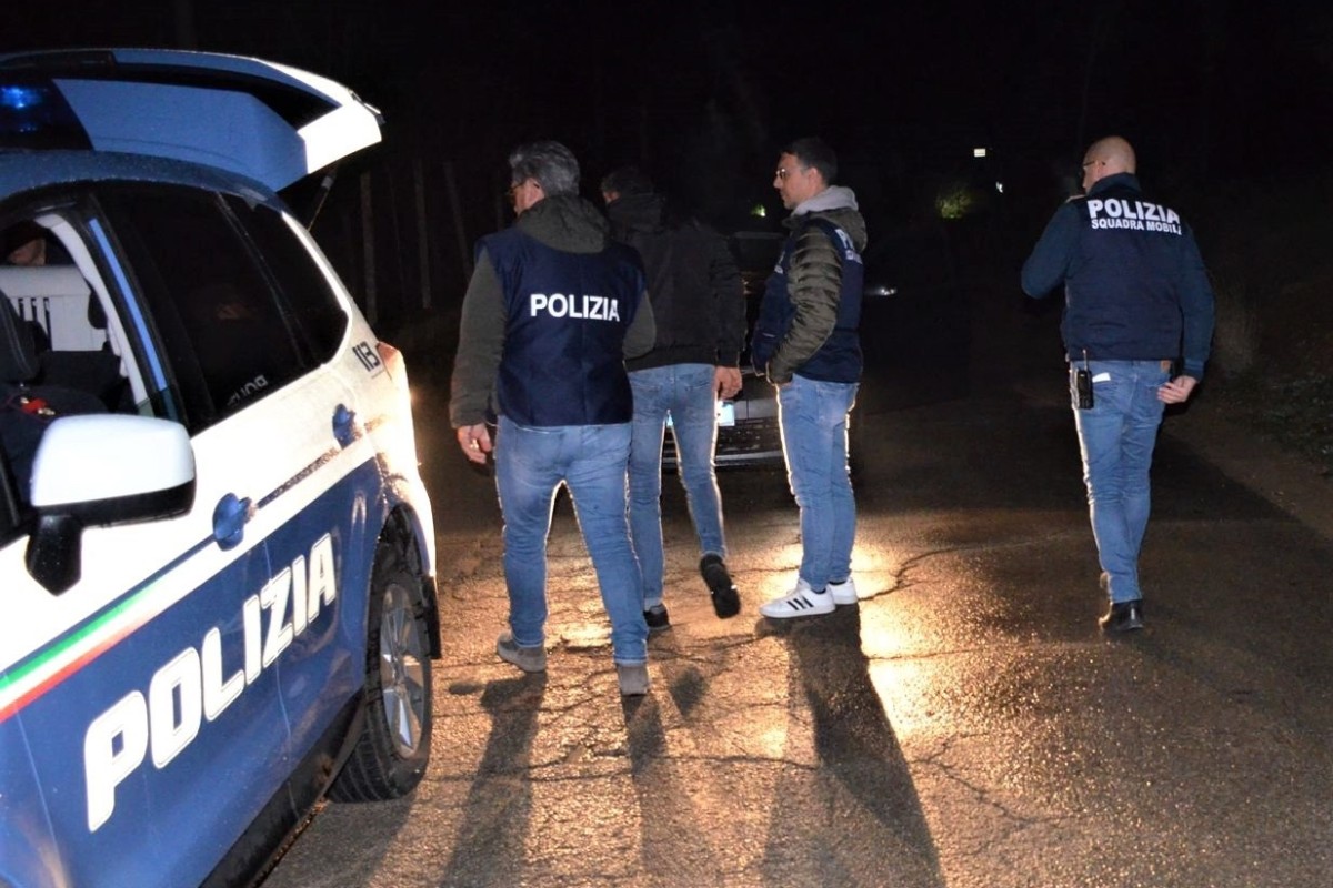 En estado crítico un hombre tras ser atacado por un gambiano que le asestó 20 puñaladas en el abdomen sin mediar palabra en el barrio de San Siro de Milán