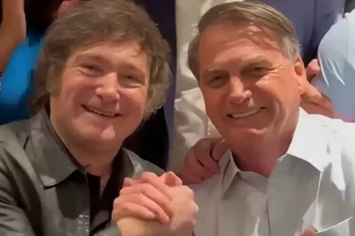 El juez Alexandre de Moraes impide a Javier Milei visitar al expresidente brasileño Jair Bolsonaro