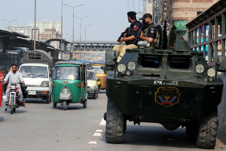 El Ejército de Pakistán neutraliza a más de 20 terroristas talibanes que habían atentado recientemente cerca de la frontera con Afganistán
