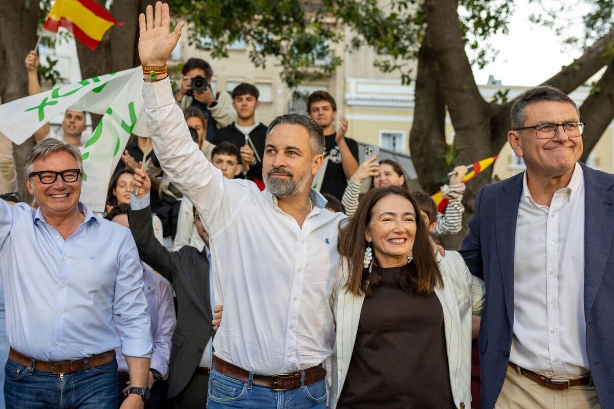VOX logra reducir en un 50% las subvenciones a sindicatos y patronal en Andalucía: «Los recursos públicos para las necesidades de los andaluces»