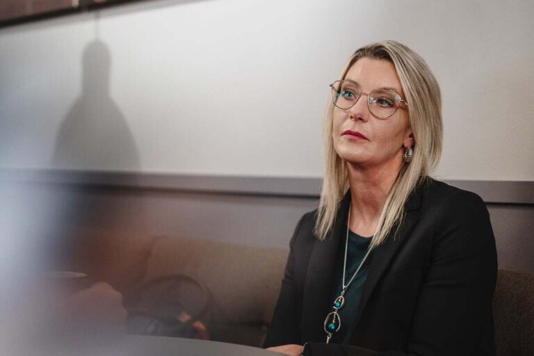 Una veterana de la Policía sueca advierte que la islamización está «devorando a la sociedad desde dentro» y es la mayor amenaza del país