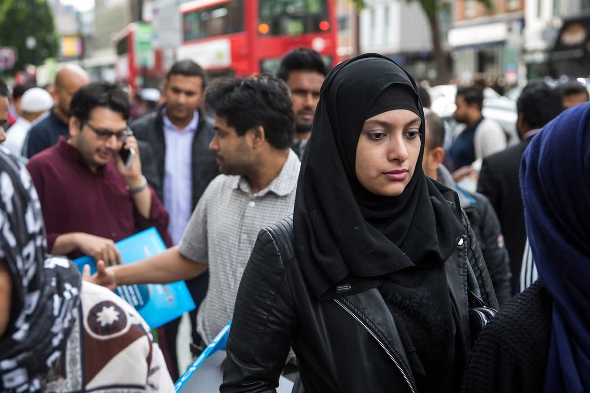 Una encuesta de YouGov desvela que el 53% de los británicos cree que el Islam no es compatible con los valores de su país