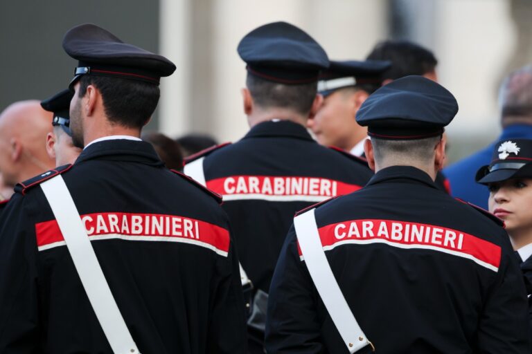 Detienen en Italia a un bangladesí por maltratos brutales a su familia y el intento de suicidio de su hija, que intentaba evitar un matrimonio concertado