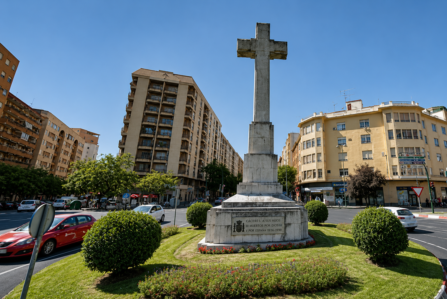 La Junta de Extremadura blinda la Cruz de los Caídos de Cáceres con su declaración como Bien de Interés Cultural gracias a VOX