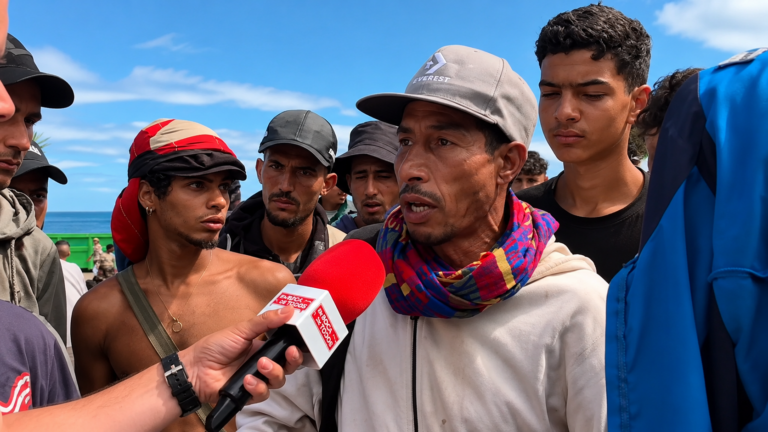Un inmigrante ilegal asegura que la policía marroquí y la española le forzaron a entrar en Ceuta: «Nos dijeron que seríamos bienvenidos»