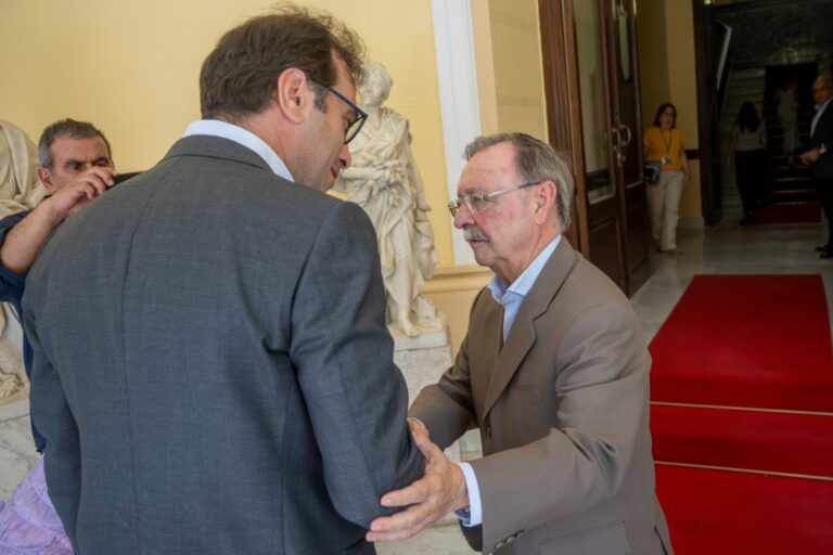 Los empresarios ceutíes exigen al Gobierno que sufrague su gasto en seguridad privada para poder abrir sus negocios