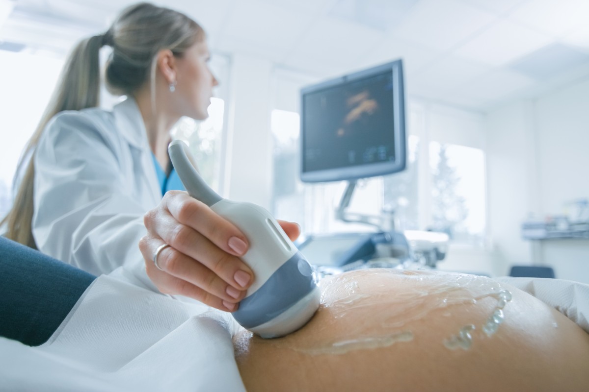 Una madre gestante se niega a abortar a un bebé con una grave cardiopatía y afronta una demanda de los futuros padres en California
