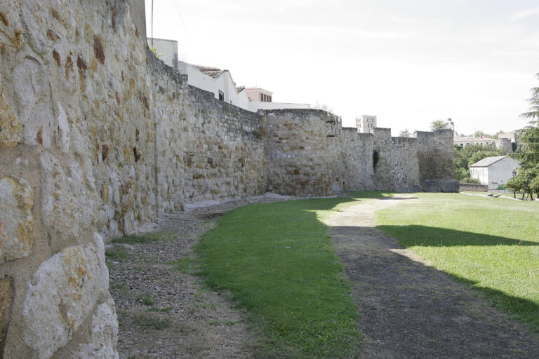 El patrimonio español en peligro: más de 1.600 iglesias, castillos, palacios y bienes históricos están en riesgo de desaparecer