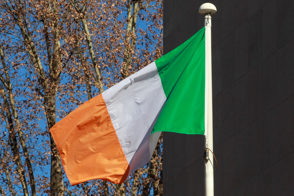 Giro radical en la política migratoria en Irlanda: pedirán ocho años de residencia, inglés y autosuficiencia económica para reclamar la nacionalidad