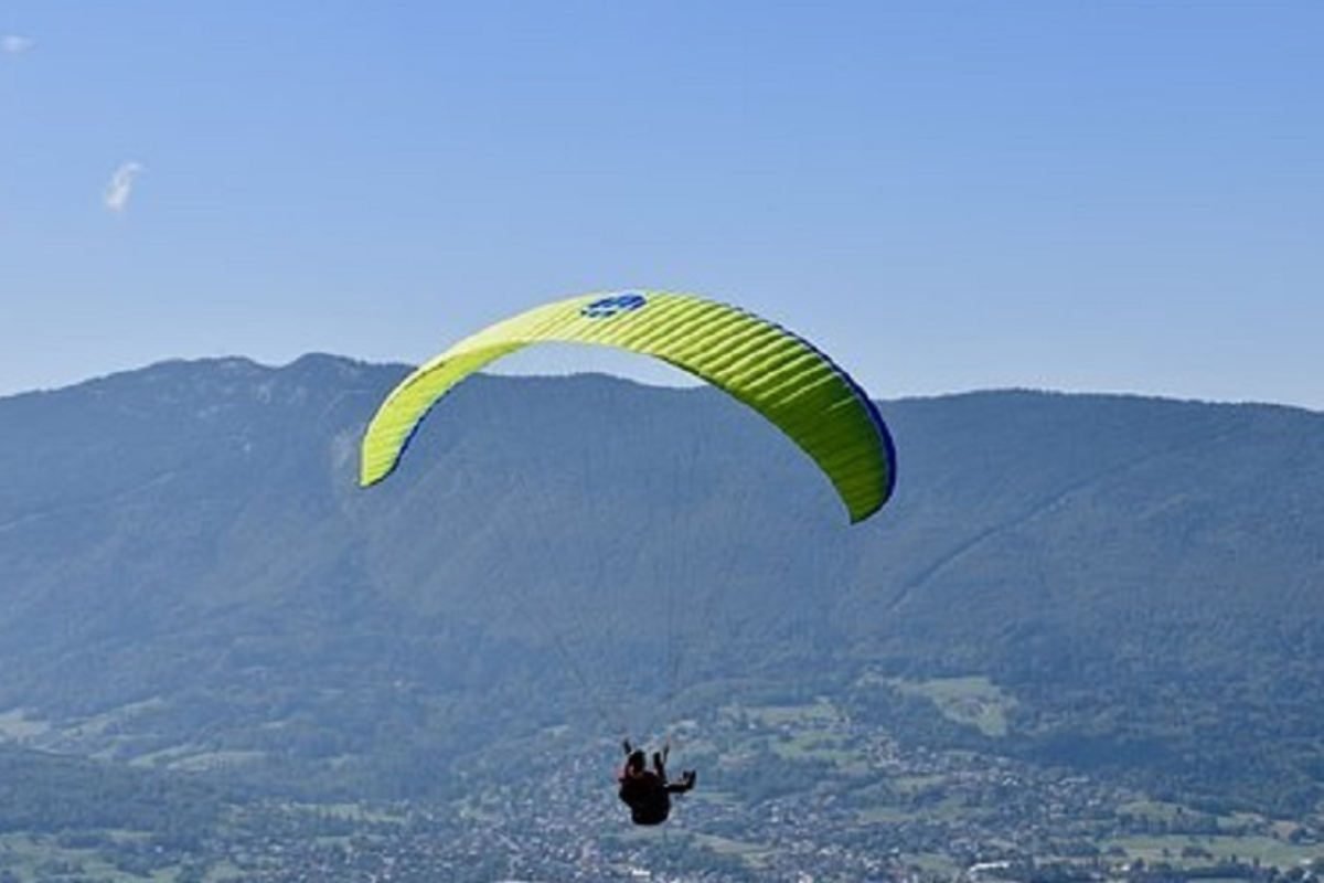 La inmigración ilegal desafía la frontera aérea: guardias civiles alertan de nuevas entradas en parapente en Ceuta