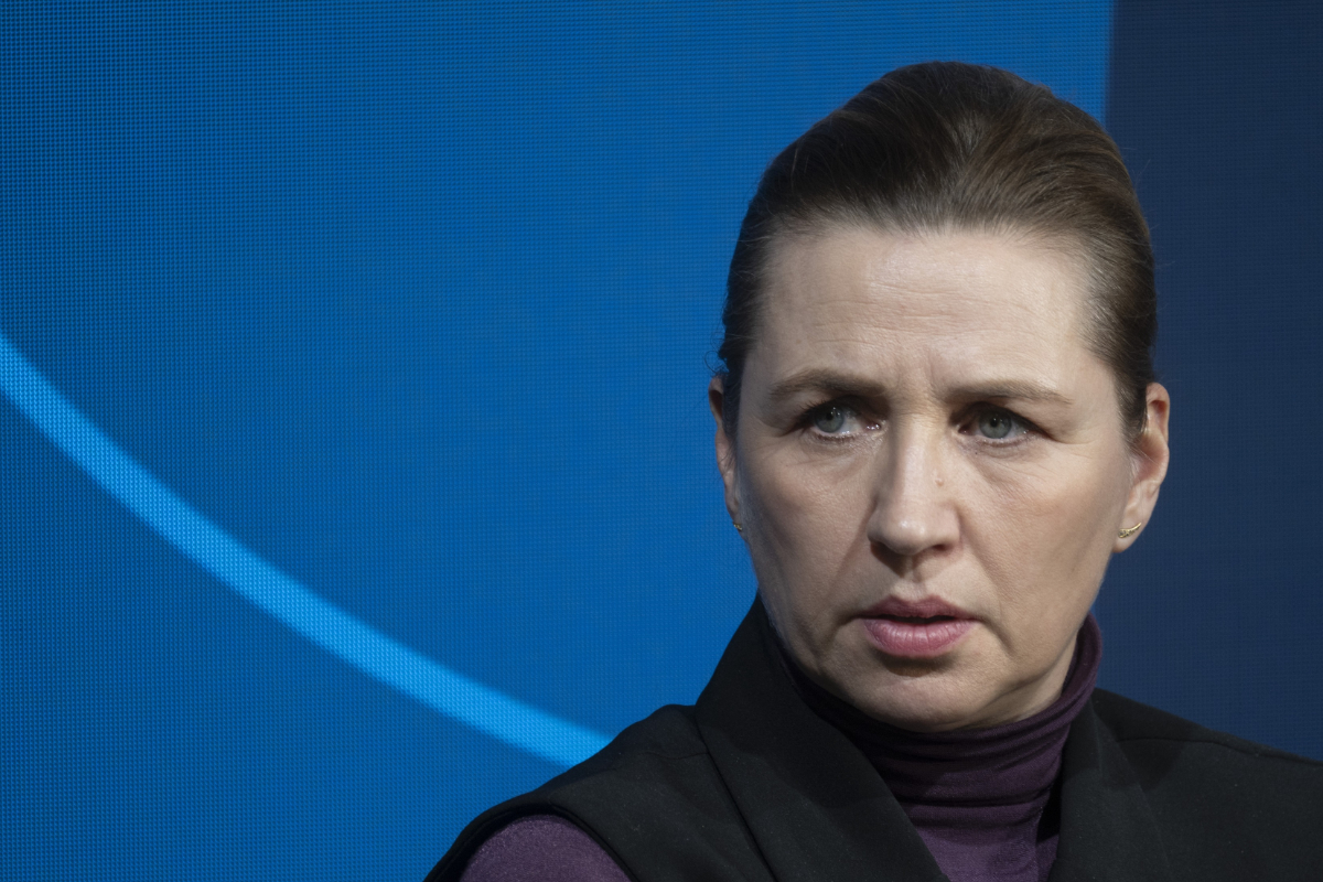 La primera ministra de Dinamarca alerta de un «enemigo interno» ligado a la inmigración islámica, Hamás y el terrorismo