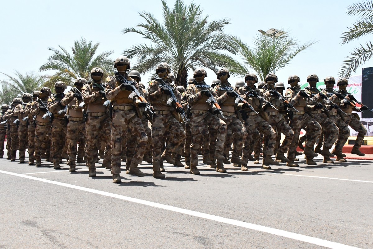 Yihadistas vinculados al grupo terrorista Al-Qaeda asesinan a una decena de militares en el centro de Mali
