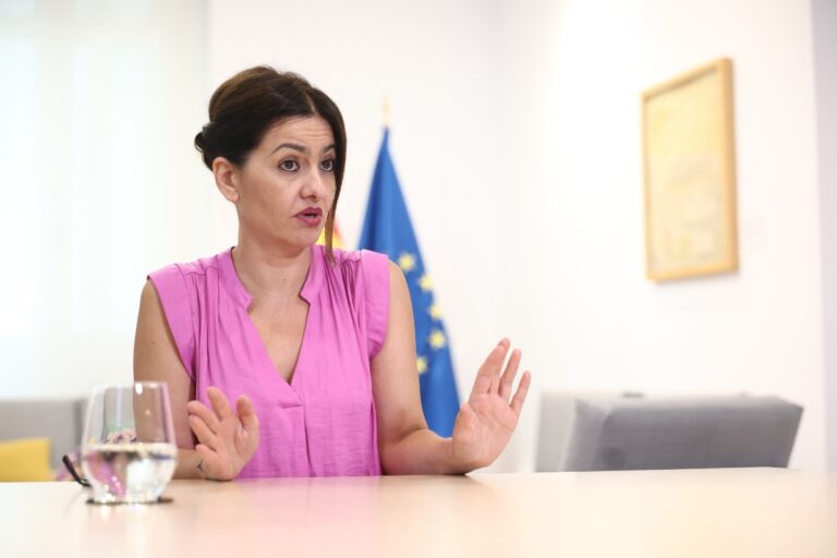 El Gobierno de Sánchez impondrá en «pocas semanas» la «reubicación» de más de 1.340 menas tras la invasión migratoria en Ceuta