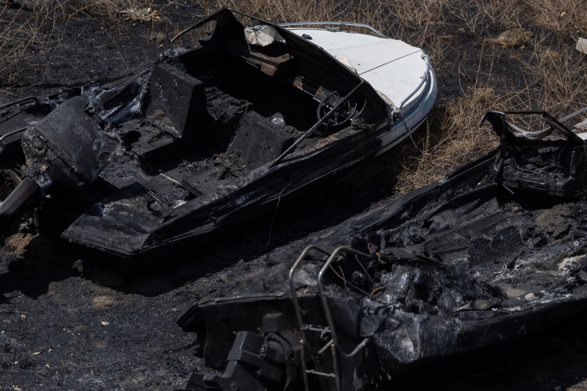 Continúa prohibido el baño y la navegación en el Pantano de San Juan y la Playa del Alberche tras el incendio de la Sierra Oeste