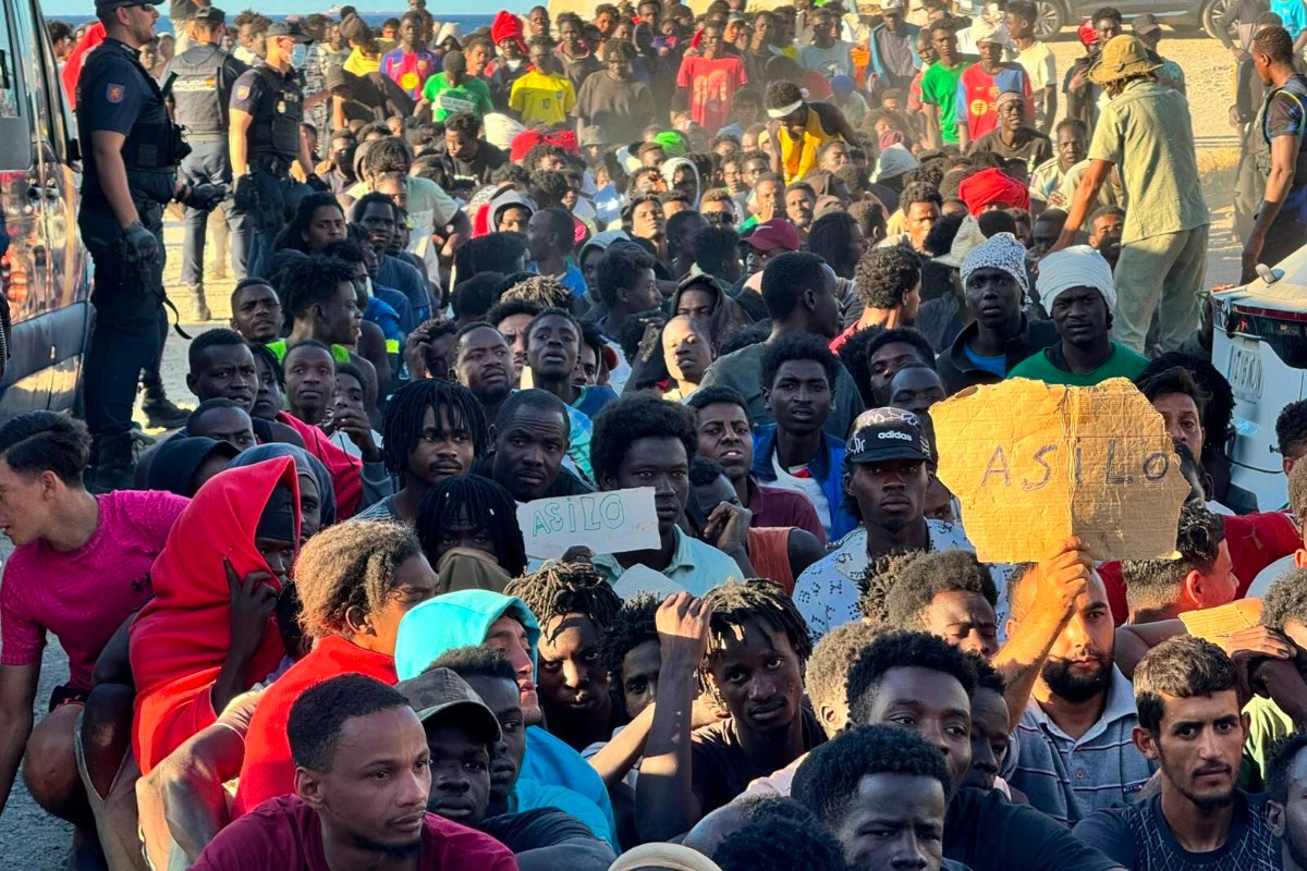 La población española huye de Ceuta y Melilla ante el avance demográfico de origen magrebí