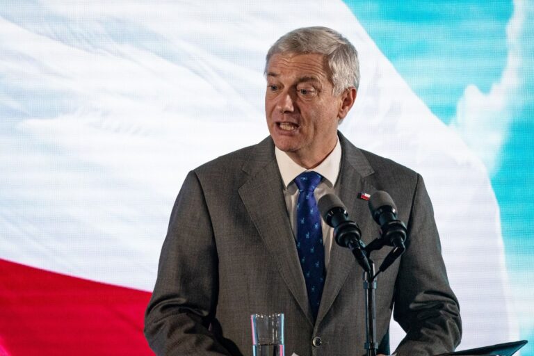 Detenida una mujer tras proferir amenazas de muerte contra el presidente de Chile, José Antonio Kast